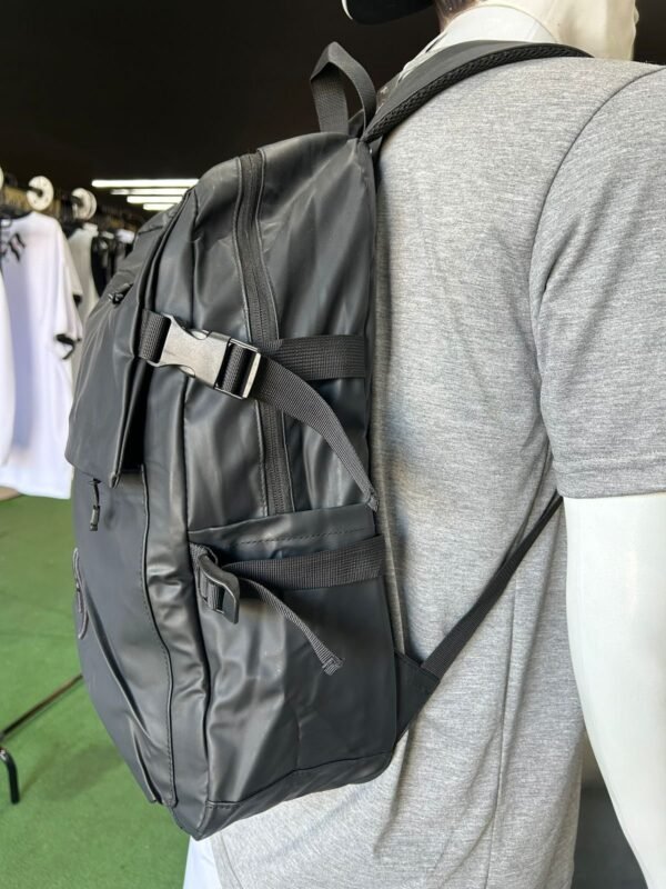 Mochila Bola do F Preta Força Jovem Vasco – FJV - Imagen 4