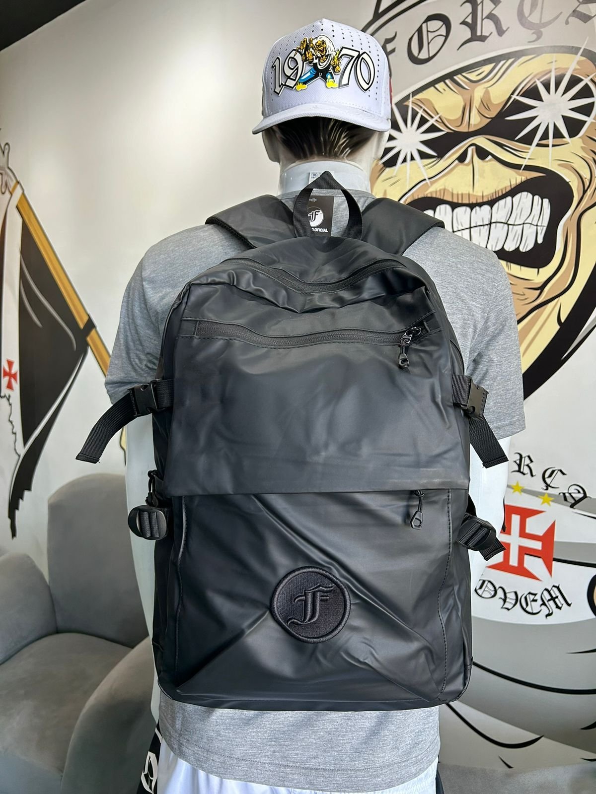 Mochila Bola do F Preta Força Jovem Vasco – FJV - Imagem 2