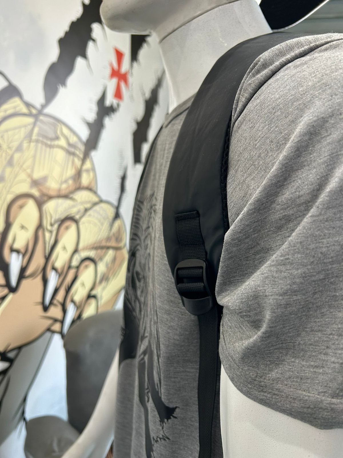 Mochila Bola do F Preta Força Jovem Vasco – FJV - Imagem 6